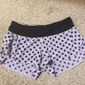 lulu lemon size 4 short